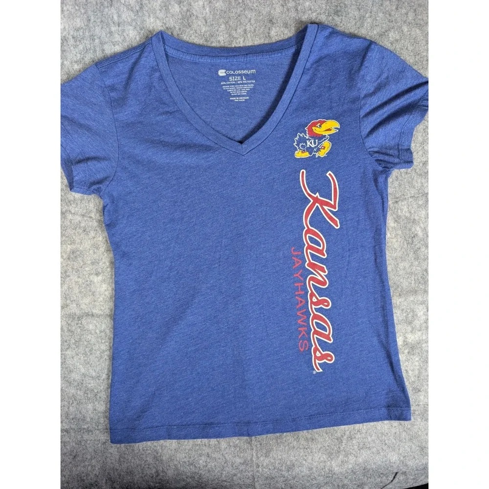 Kansas Jayhawks | Colosseum | Blue | Womens | V-Neck‎ Graphic T-Shirt | L
